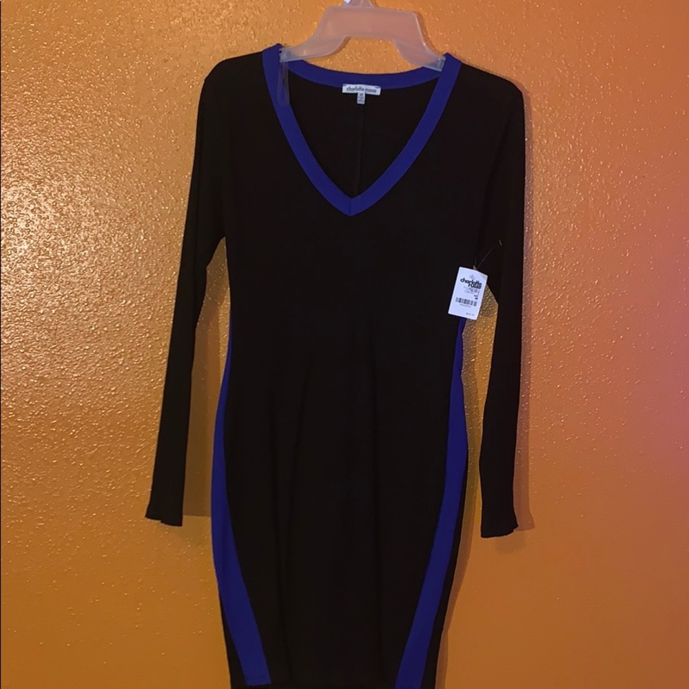Black and blue long sleeve dress